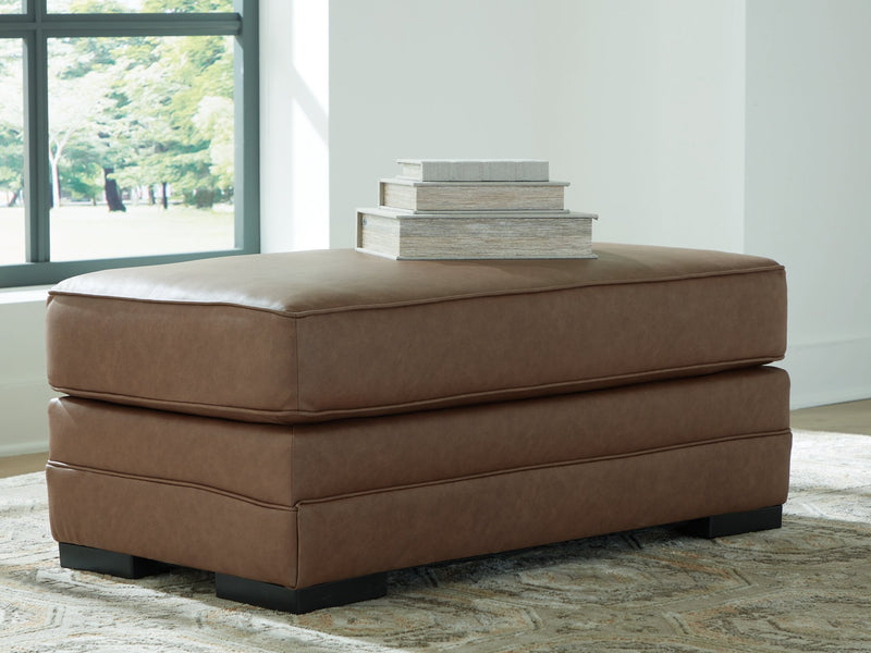 VillaCourt Ottoman